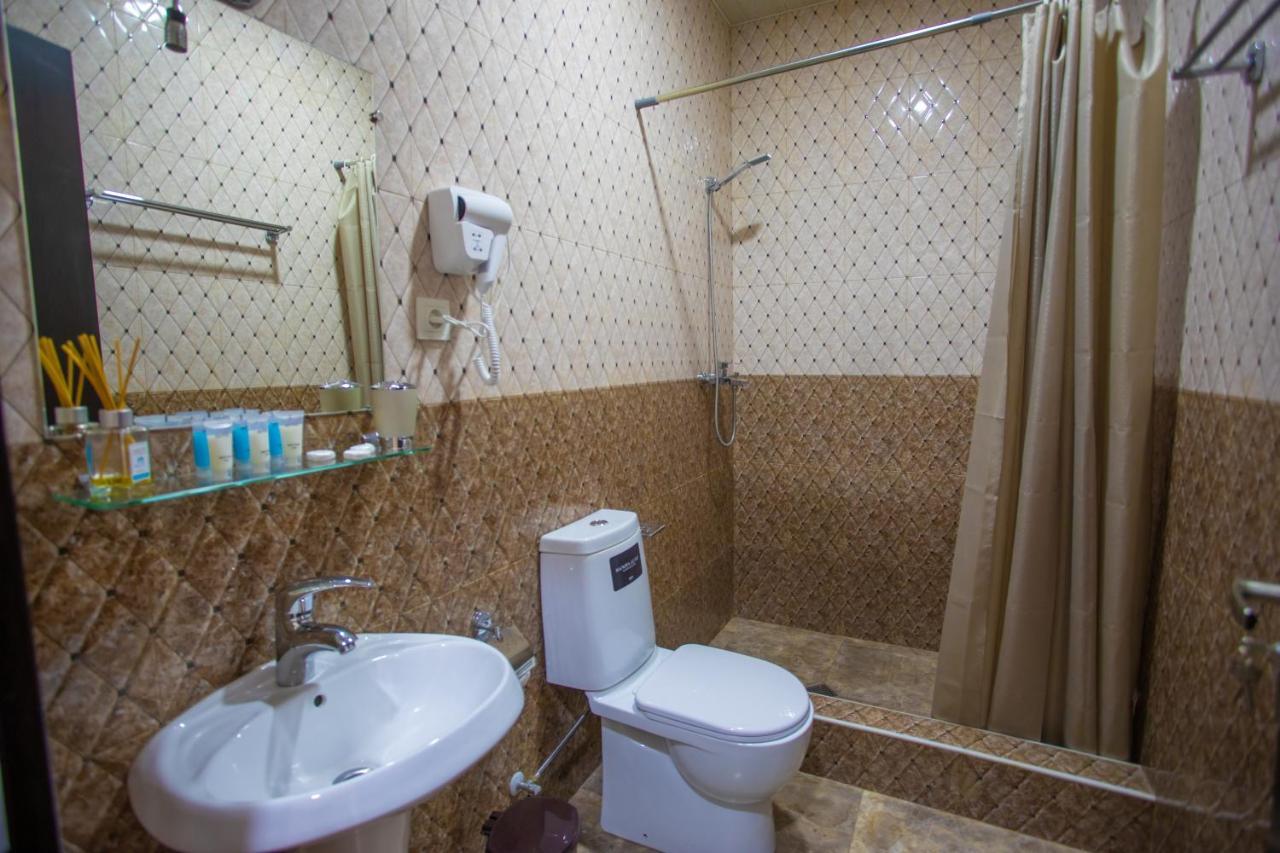 Hotel Peradia Kutaisi Exteriér fotografie